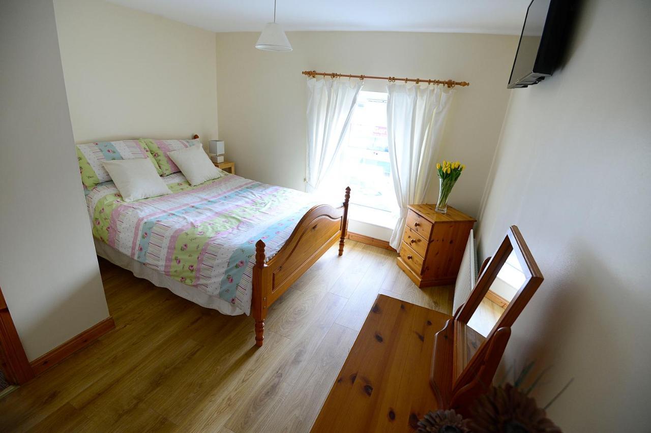 Village Cottage בושמילס מראה חיצוני תמונה