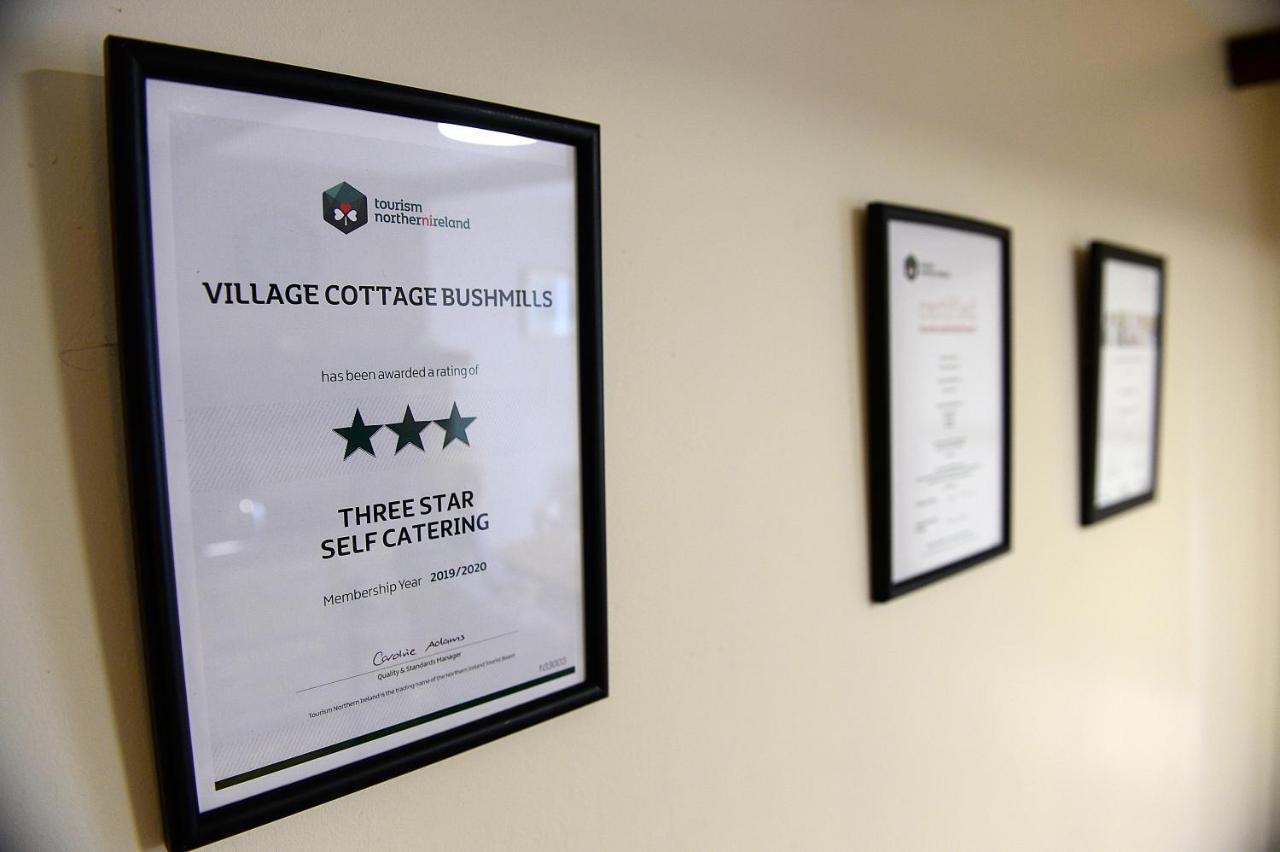 Village Cottage בושמילס מראה חיצוני תמונה